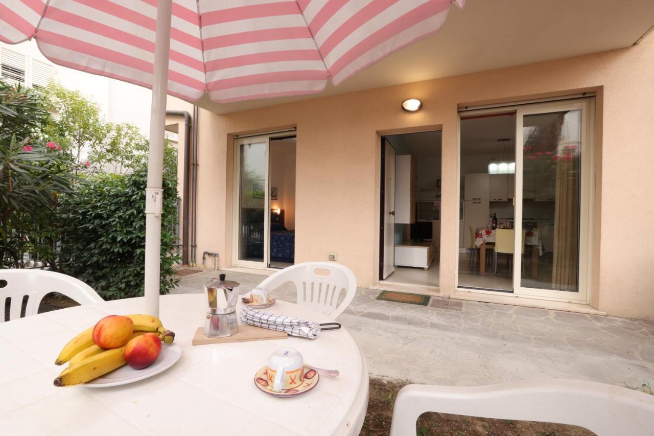 We Home - Palestrina17 - Riccione Sul Mare Exteriör bild